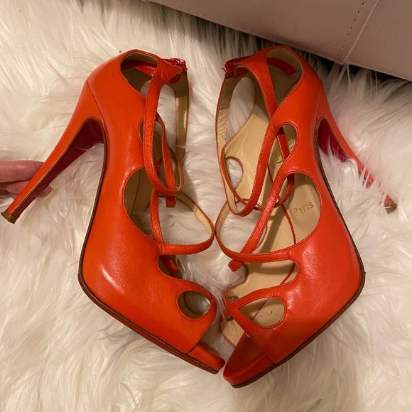 Christian Louboutin Coral Leather Strappy Sandals Heels SZ 37.5 - Picture 3 of 9